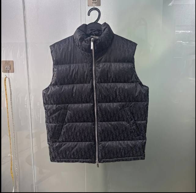 Жилетка от Dior