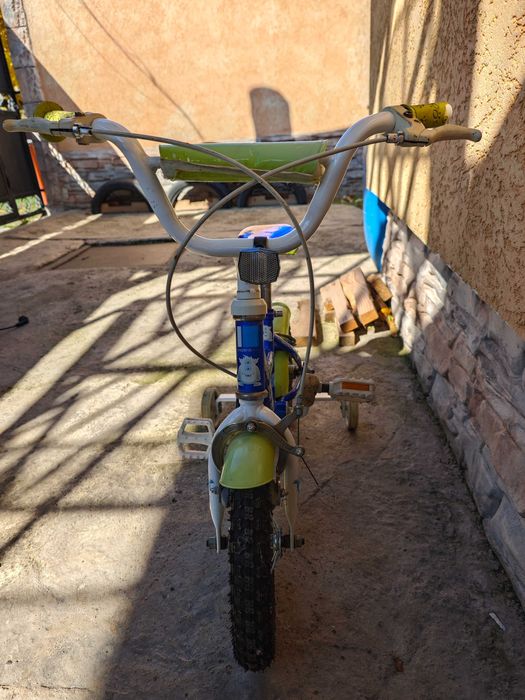 Детско колело с помощни колела