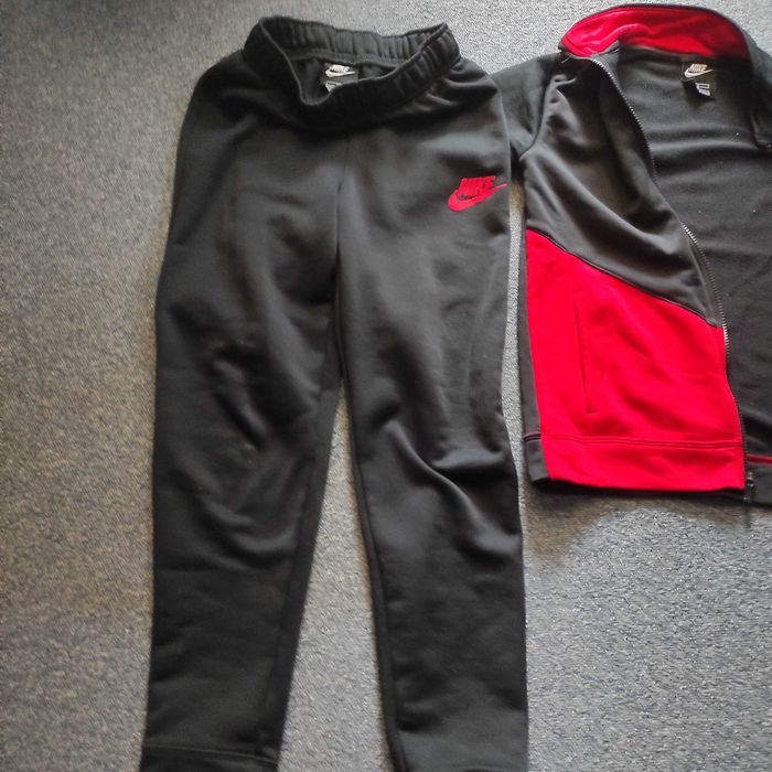 Оригинален Найк спортен екип 148-158