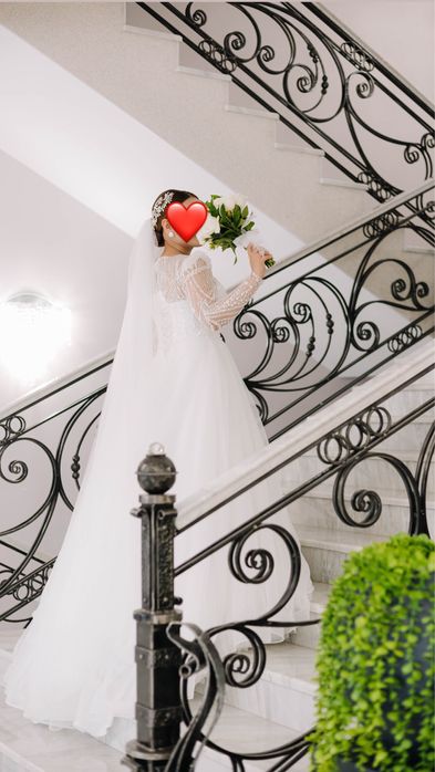 Продам свадебный платья