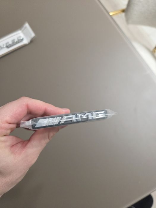 Емблеми amg 2 вида
