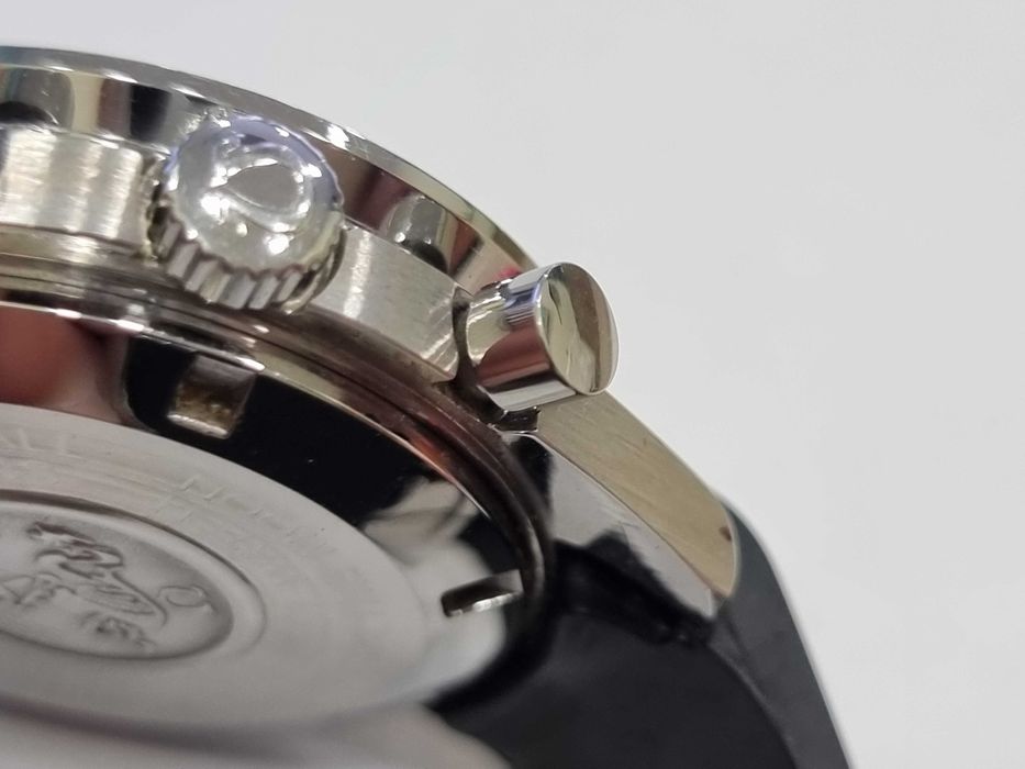 Механичен часовник Seamaster