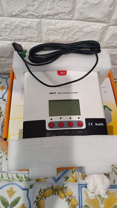 Regulator de încărcare solară MPPT 40A 12V/24V cu afișaj LCD – ML2440A