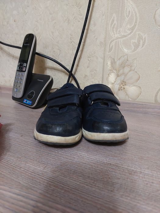 Детские кроссовки.