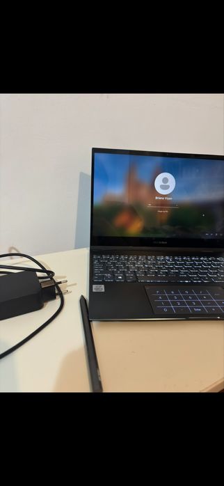 Asus ZenBook Flip UX363