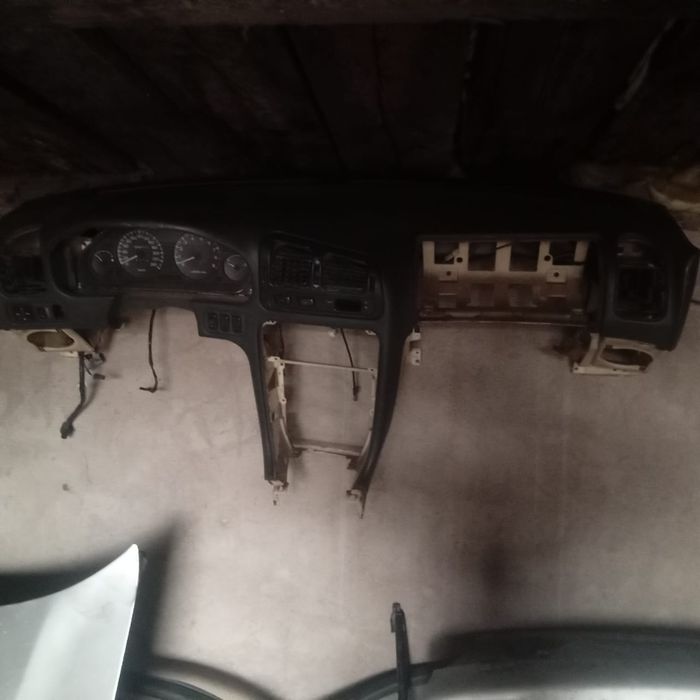 Продам панель приборов  с подушкой без.