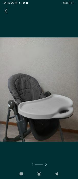 Коляска и детский стульчик