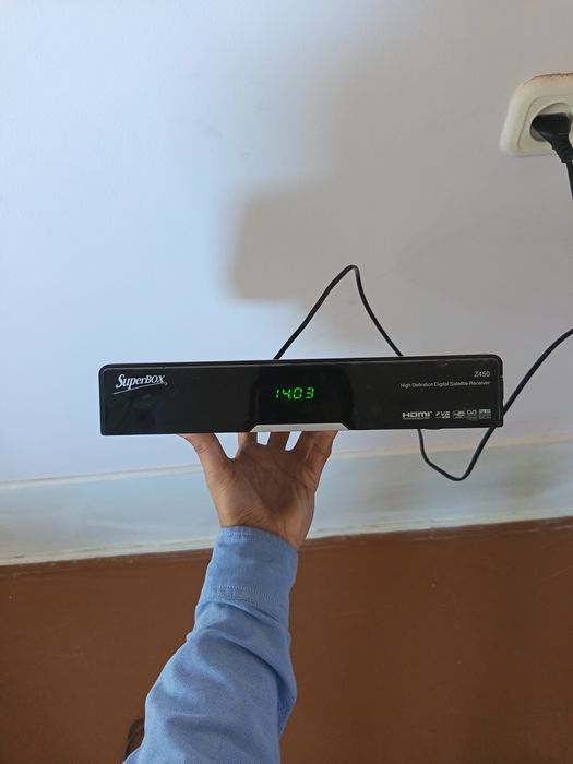 DVD тюнер две колонки с центром управления кассетные DVD