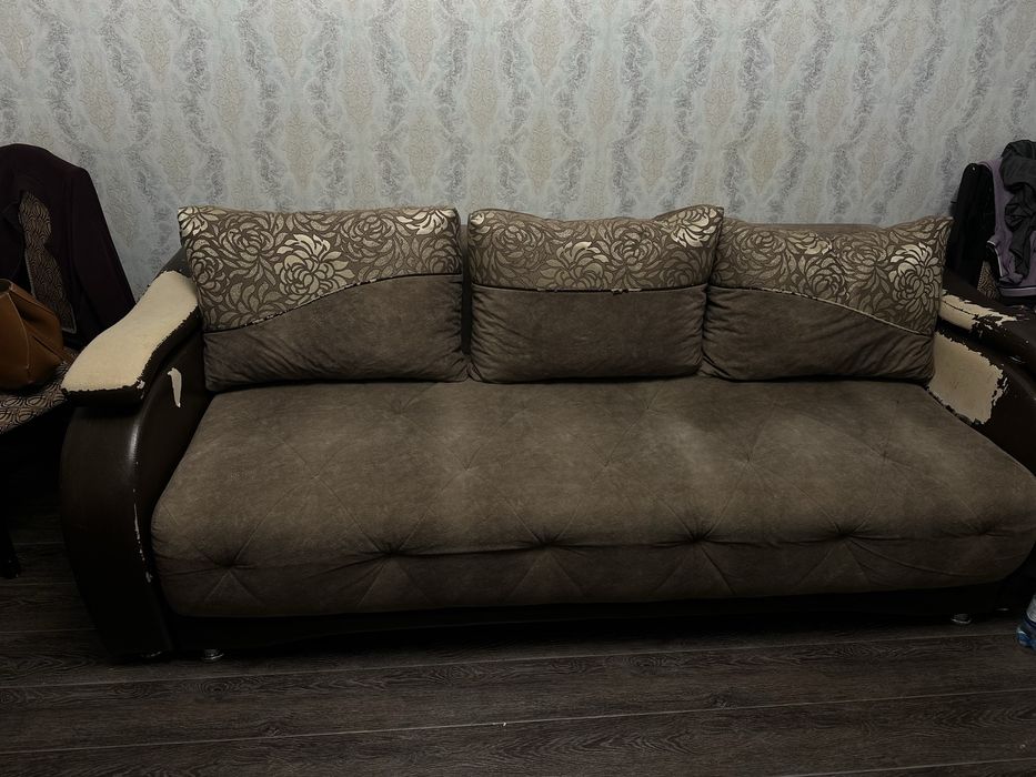 Продам диван б/у
