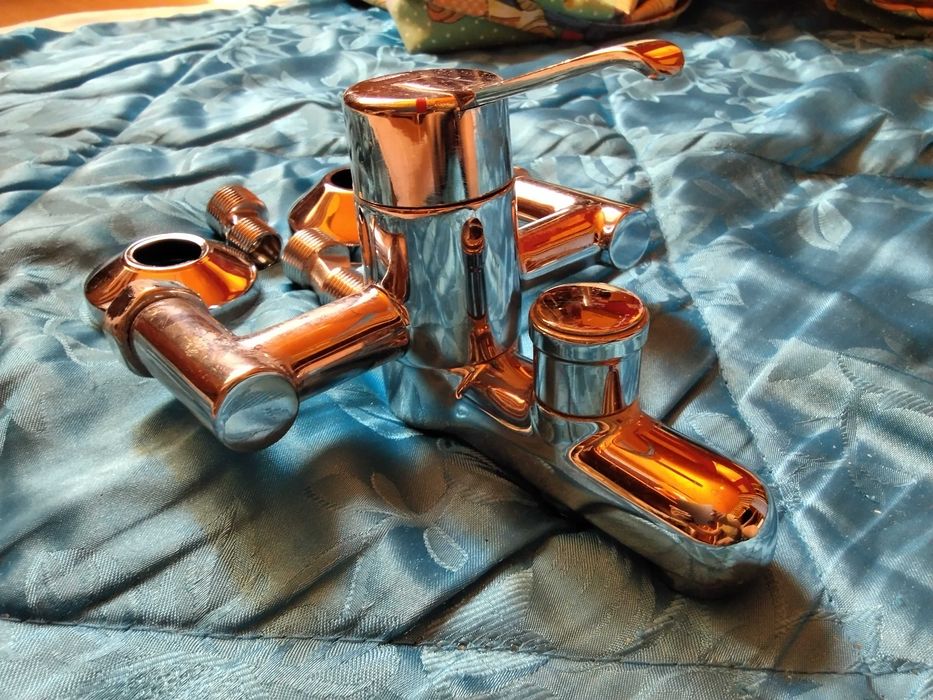 италианска оригинална батерия за баня MAMOLI -перфектна