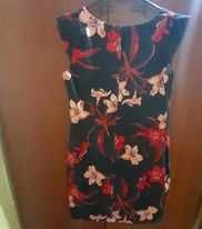 Къса шарена рокля