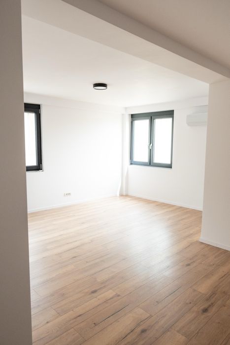 Apartament 2 camere de inchiriat, Dumbravita, cladire birouri