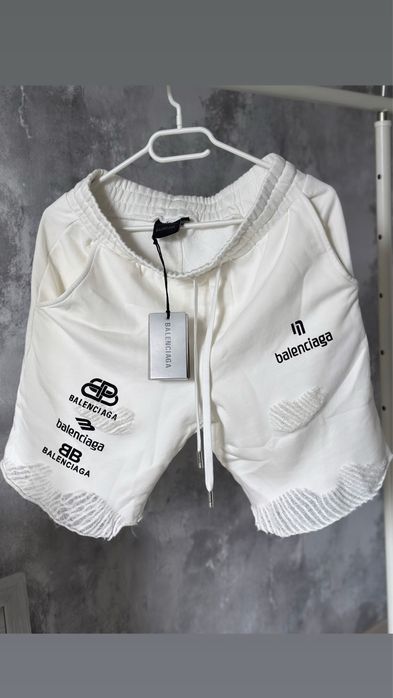 Pantaloni scurti Balenciaga ripped S M