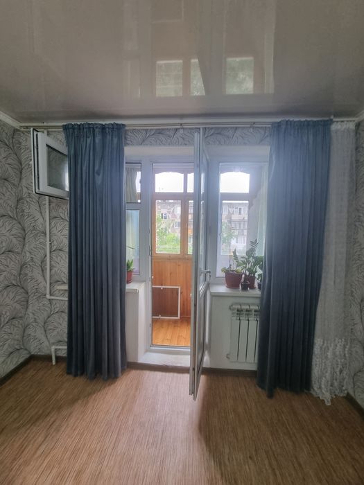 Продам квартиру 2-х ком. 4 этаж