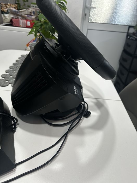 Геймърски Волан Thrustmaster TMX
