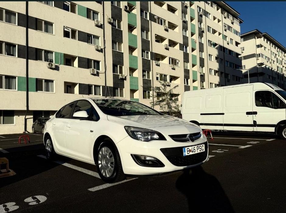 Vand Opel Astra J 2018 1.4 benzina turbo