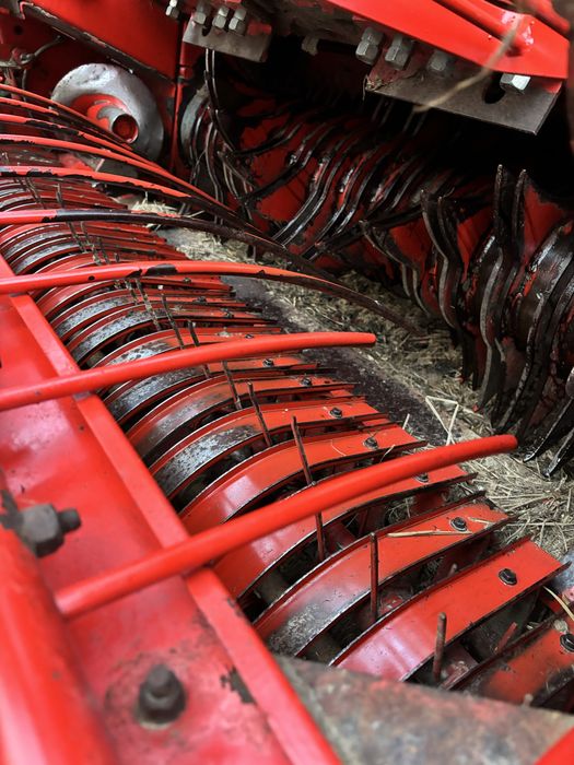 Presa de balotat Pottinger Rollprofi 3200