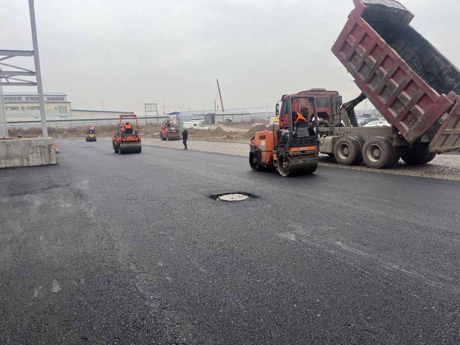 Укладка асфальта.дорожные работы