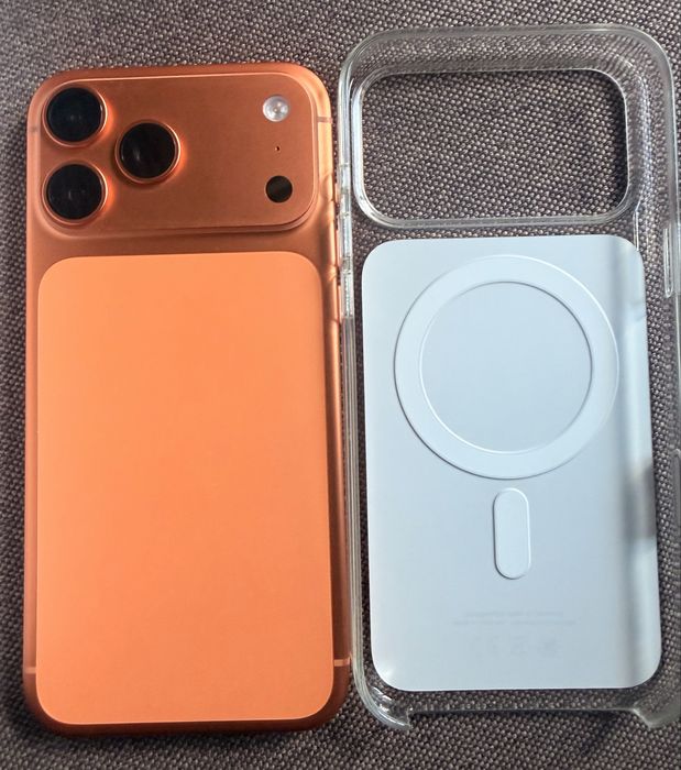 iPhone 17 Pro Max 256GB Cosmic Orange - Гаранция 8 месеца