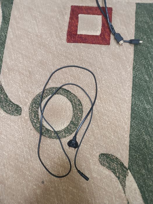 Продам ps 4 Слим в отличном состоянии