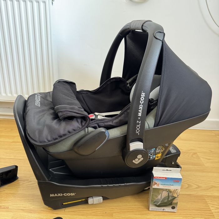 Set scoica auto Maxi-Cosi Pebble Pro i-Size x Joolz + baza Isofix Maxi-Cosi Family Fix 3 + plasa insecte + sac de dormit calduros carucior Maxi Cosi