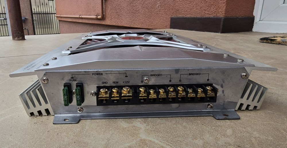 Vand Subwoofer SIOUX