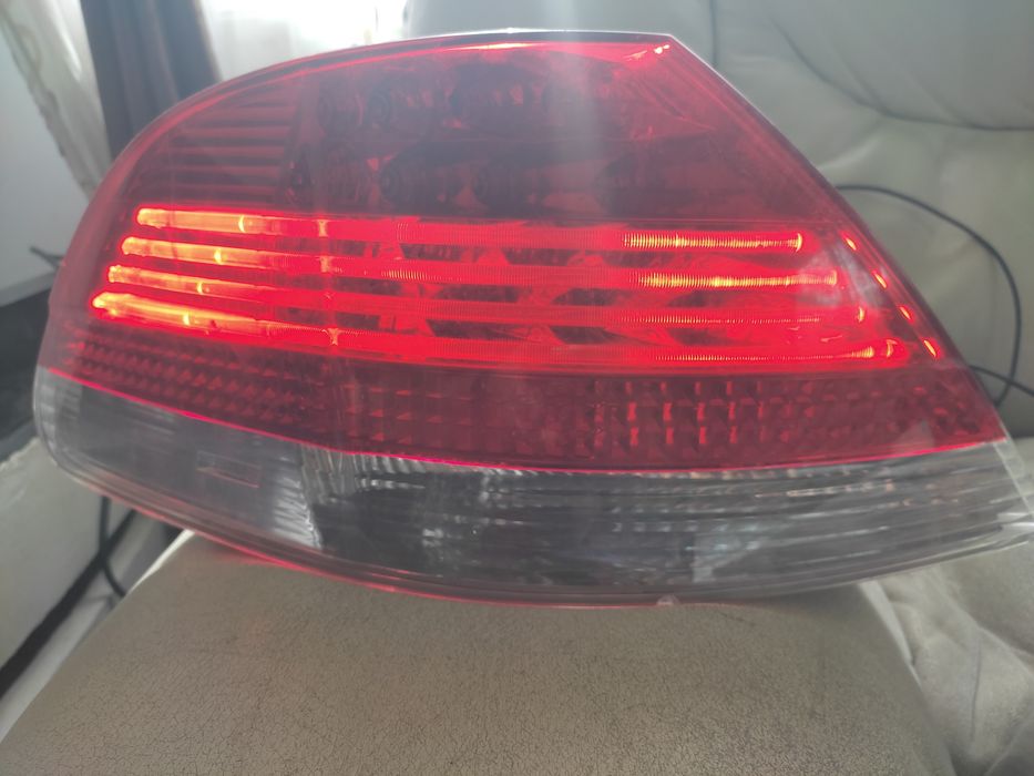 Stop stanga aripa BMW seria 7 facelift