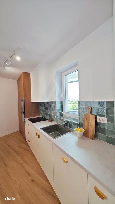 Apartament 3 camere prima inchiriere 2 balcoane parcare zona Selimbar