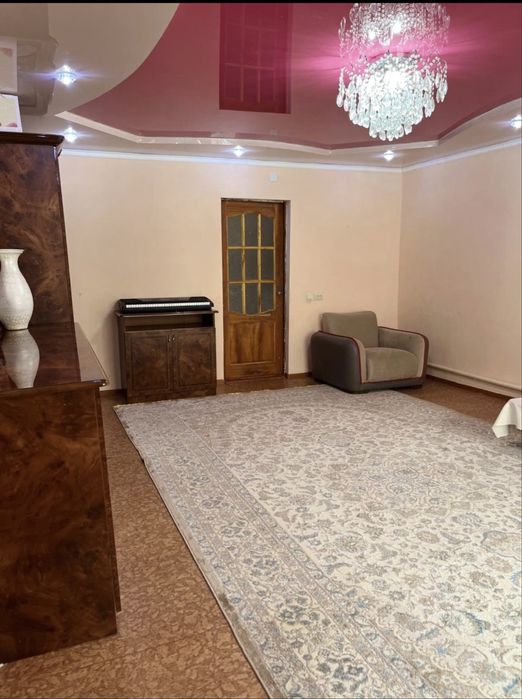 Тасбөгет Шоқай көшесінде 5 бөлме үй сатылады