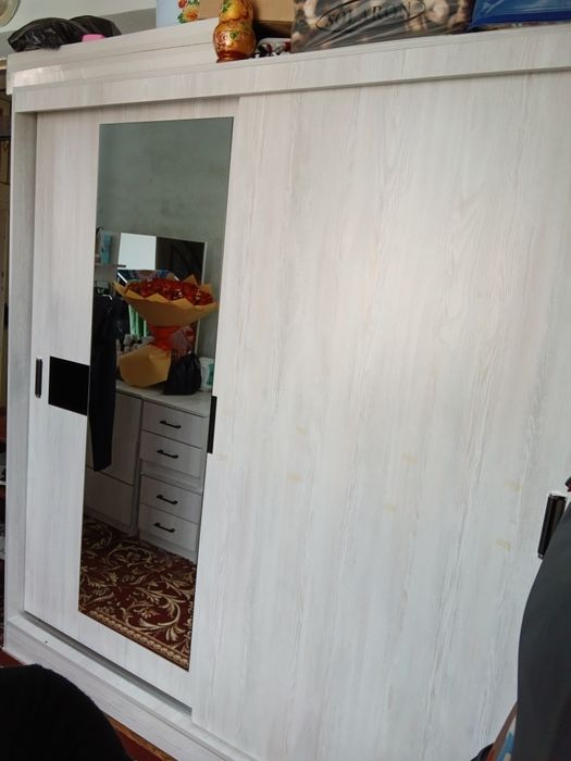 Splaniy kamplekt mebel srochna sotiladi