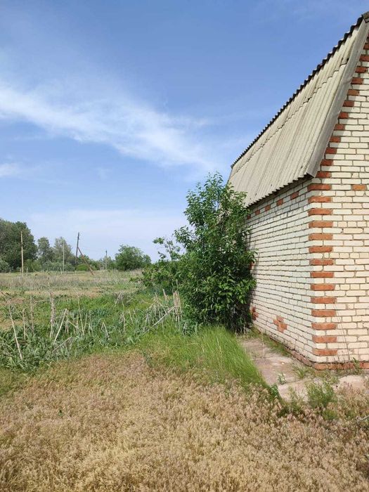 Продам дачный участок (дом)