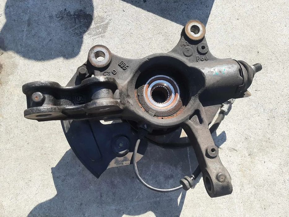 fuzeta stanga fata 1.5cdti  yh01 opel vivaro c  98136419