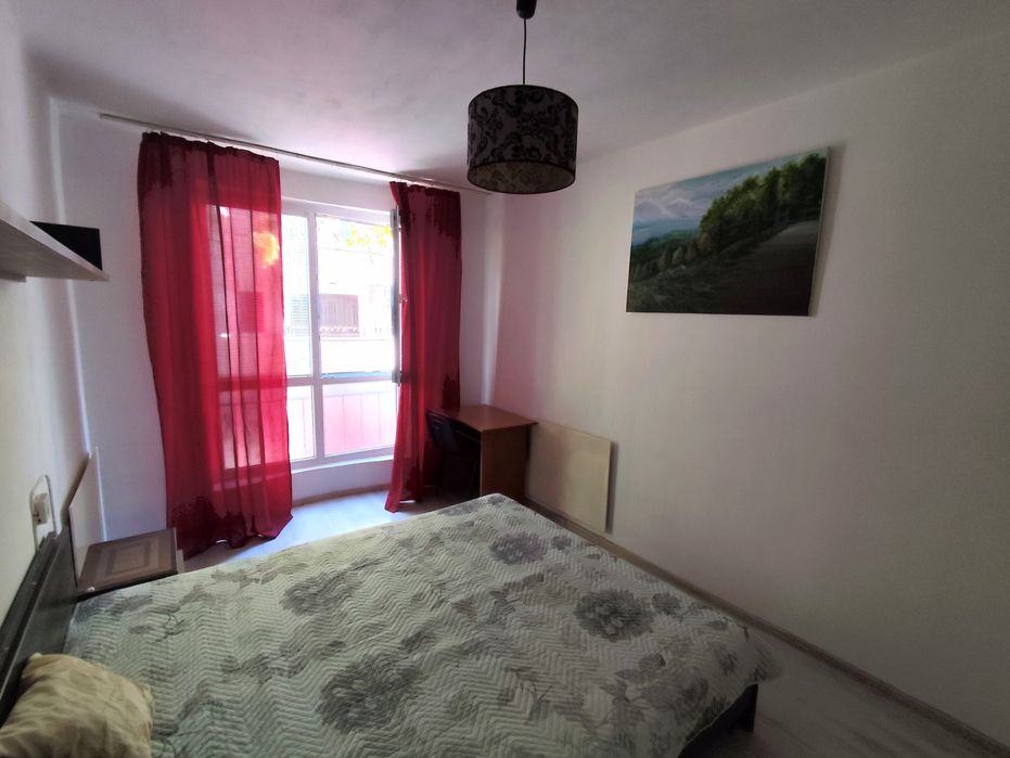 Дава се под наем Двустаен апартамент в Варна, Център - 45 кв.м за 382.5 € - Снимка #1