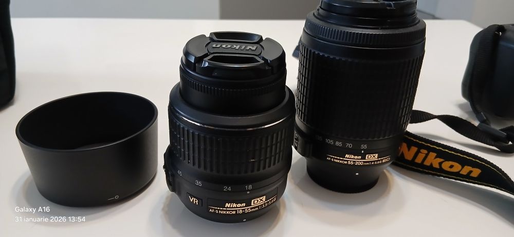 Vand aparat foto Nikon D5100 cu doua obiective