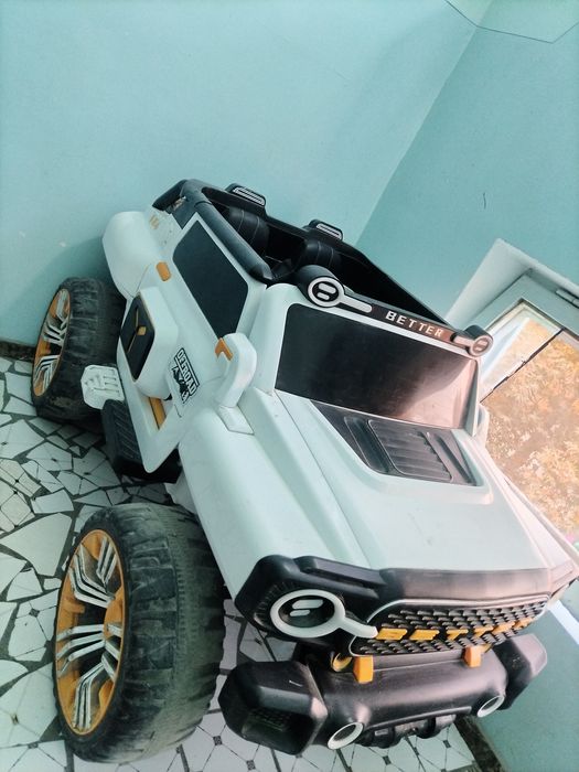 Детская машина електромабил. Янги жудаям пишик 2кишилик.