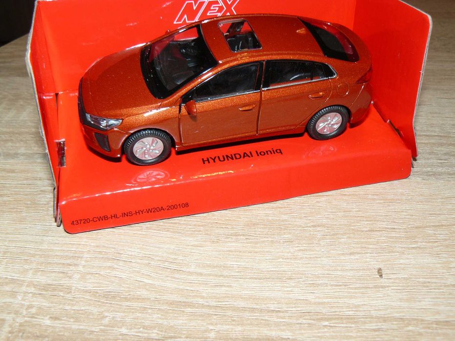 Macheta Auto De Colectie HYUNDAI IONIQ Scara 1:34,Noua WELLY - NEX