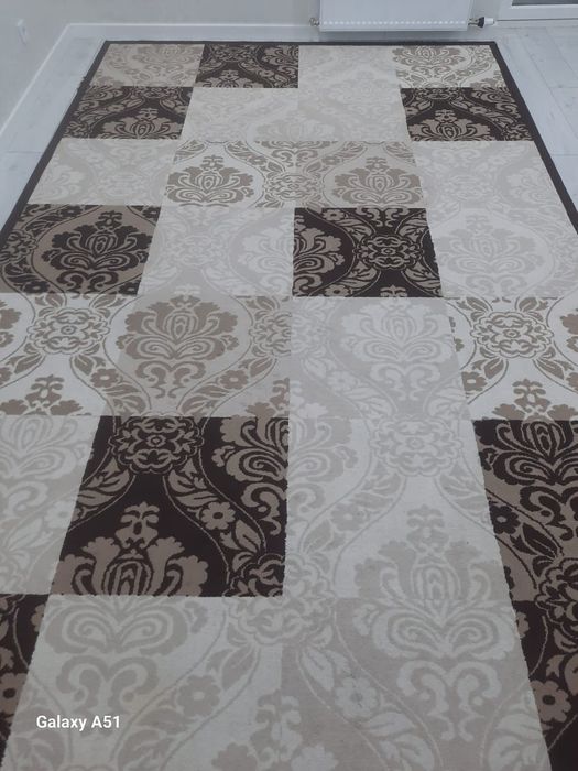 Продам Ковёр  4×2.5м