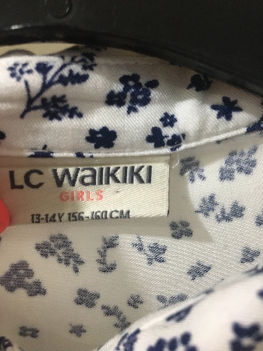 camasa LC Waikiki ,fată vârsta 13-14 ani