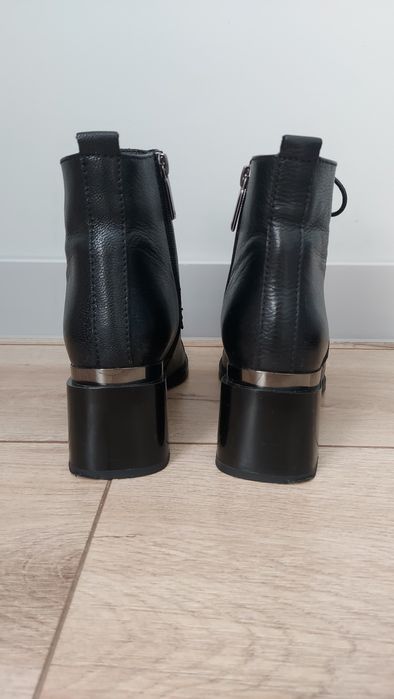 Продам ботинки весна-осень