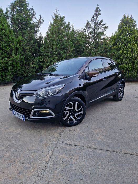 RENAULT Captur 2016