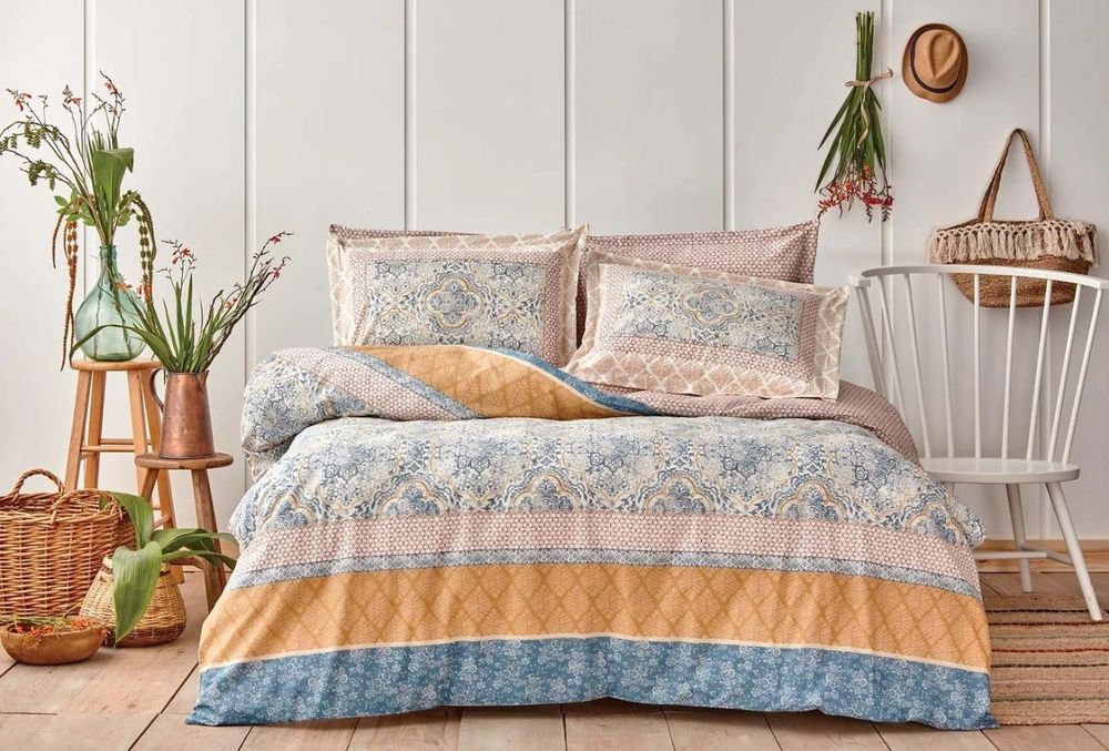 постельное белье и одеяло