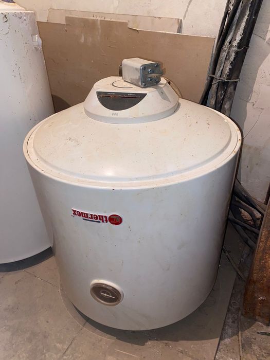 Срочно продам Аристон