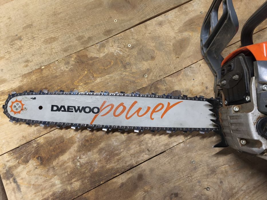 Моторен трион Daewoo