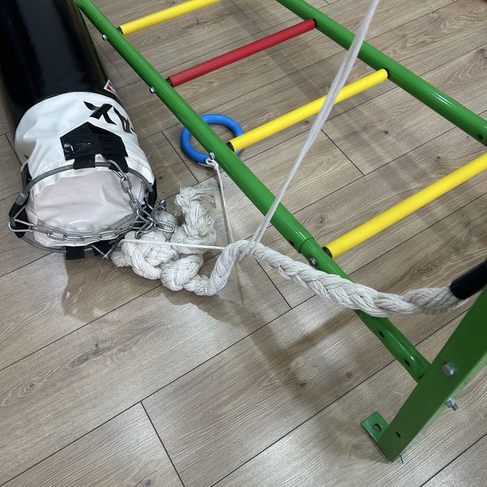 Шведская стенка с грушей, кольцами, канатом