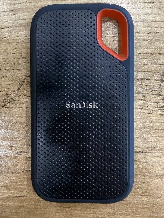 SSD Sandisk 4 TB новый