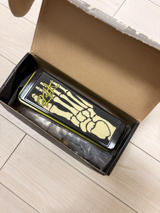 Педаль эффектов для электрогитары