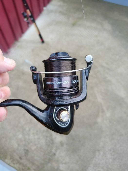 Vand 2 undite cu mulinete