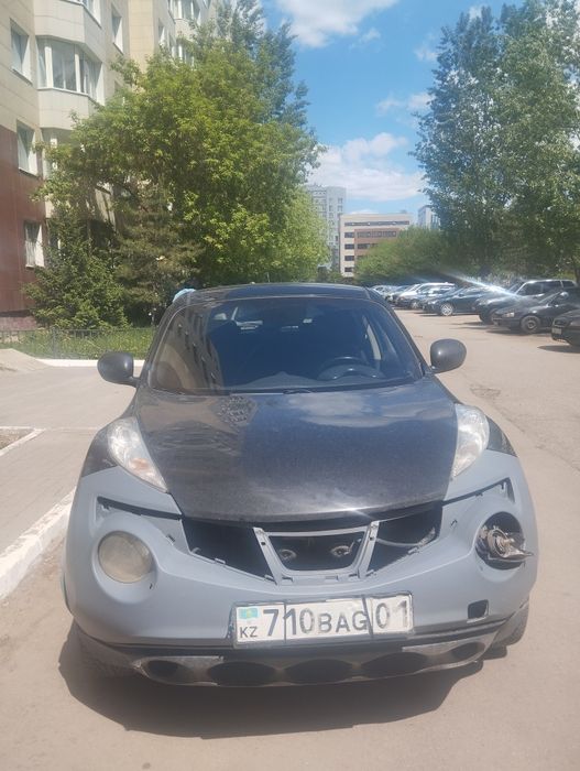 Продаю машину Nissan juke 2013