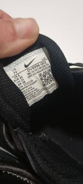 Оригинални маратонки Nike 40