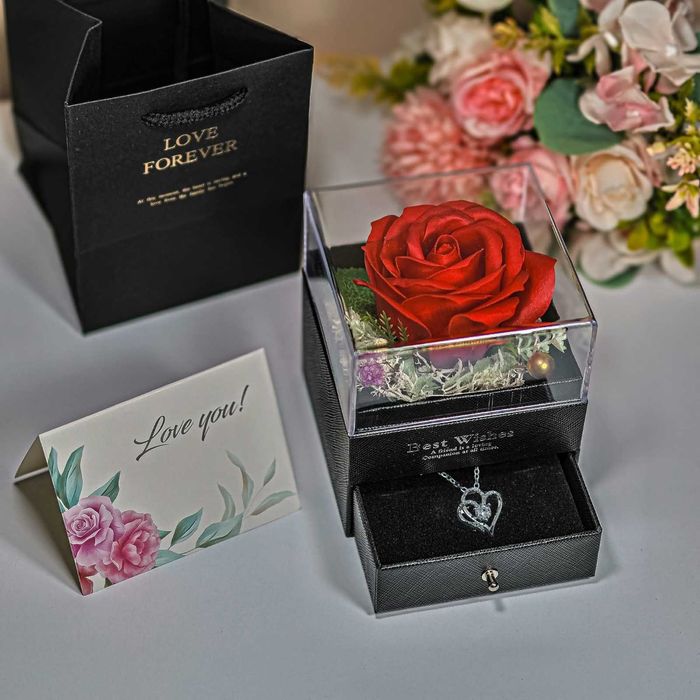 Луксозна Подаръчна Кутия с Вечна Роза и Колие, Подарък за 8 март
